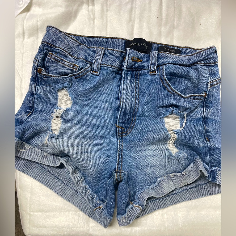 Kendall + Kylie The Icon Jean Short Distressed size 5/27 High Waisted!